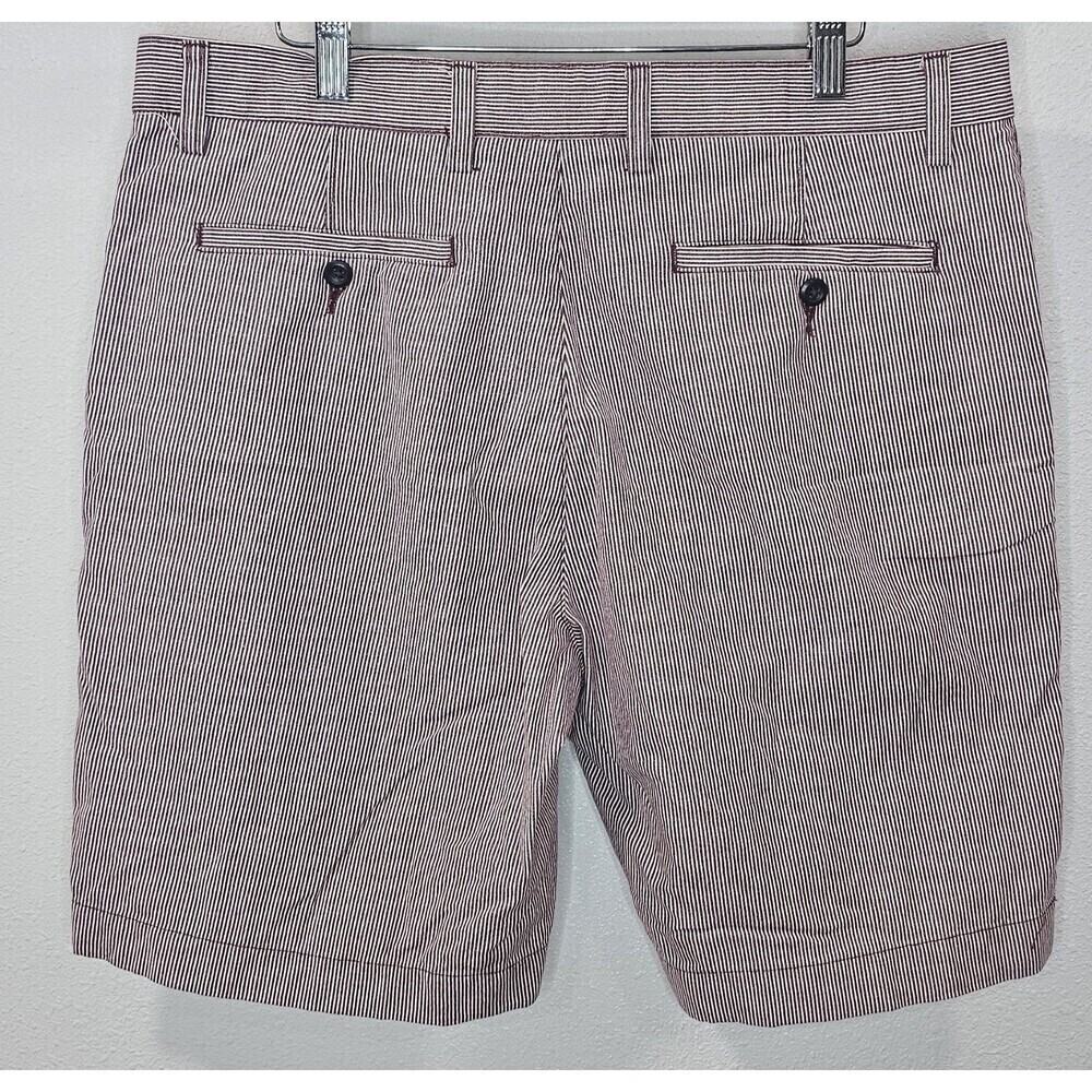 Club Room Casual Shorts Burgundy White Striped Seersucker Mid Length Men's 34 - Picture 5 of 9
